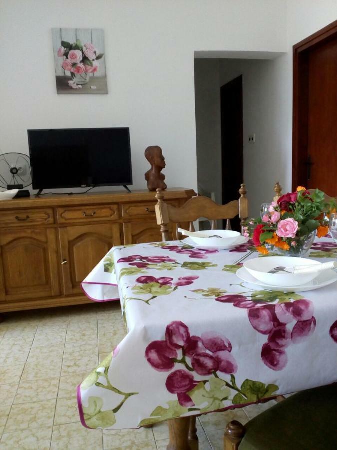 Apartman Knapic Koromačno Екстериор снимка