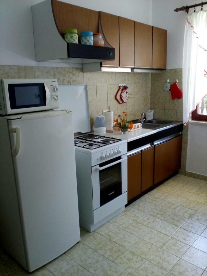 Apartman Knapic Koromačno Екстериор снимка