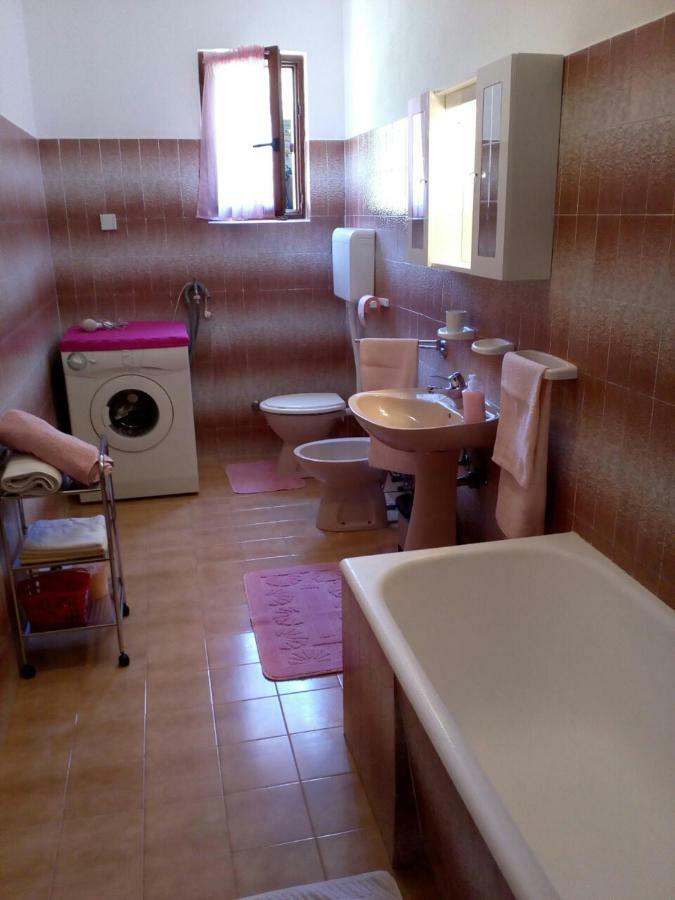 Apartman Knapic Koromačno Екстериор снимка